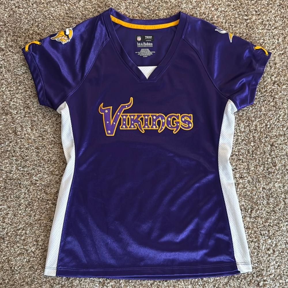 Minnesota Vikings Women’s Top